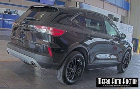 Used 2020 Ford Escape SE Sport image 4