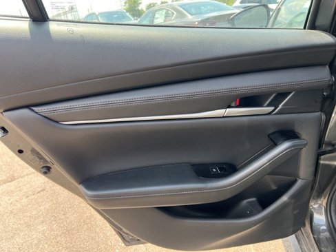 Used 2024 MAZDA MAZDA3 s image 18