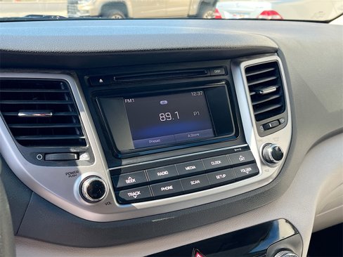 Used 2017 Hyundai Tucson SE image 14