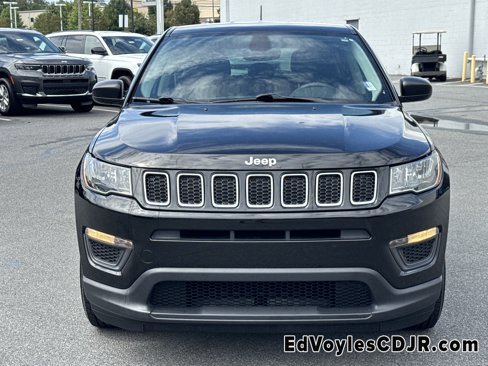 Used 2018 Jeep Compass Sport image 2