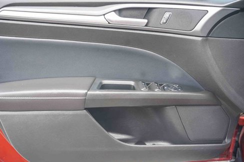 Used 2014 Ford Fusion S image 17