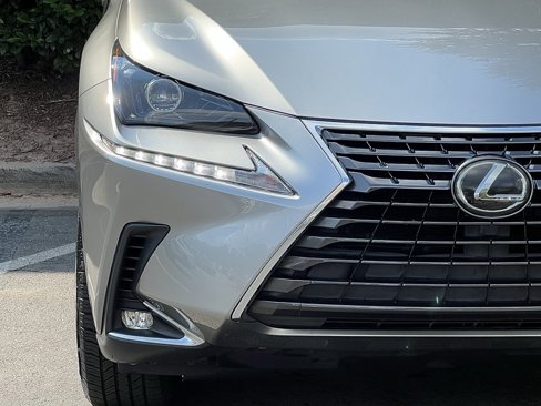 Used 2020 Lexus NX 300 FWD image 4