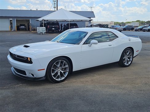 Used 2023 Dodge Challenger GT image 2