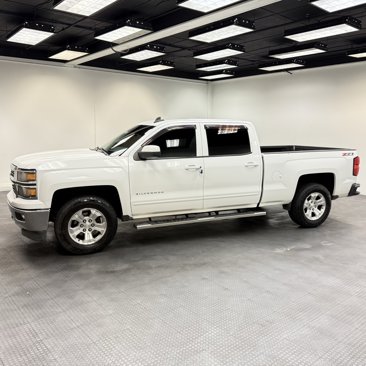 Used 2015 Chevrolet Silverado 1500 LT image 2