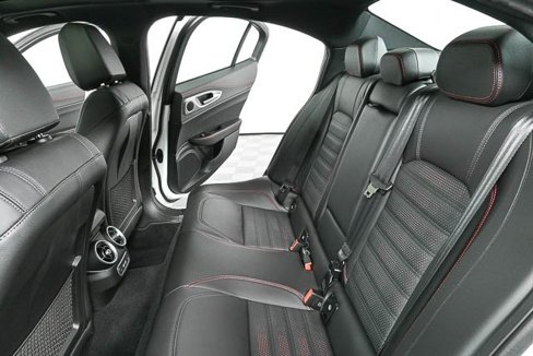New 2025 Alfa Romeo Giulia w/ Driving Assist Package image 21