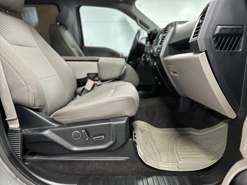 Used 2016 Ford F150 XLT w/ Equipment Group 302A Luxury image 21