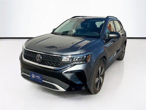 Certified 2024 Volkswagen Taos S image 1