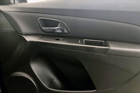 Used 2015 Chevrolet Cruze LT w/ RS Package image 23