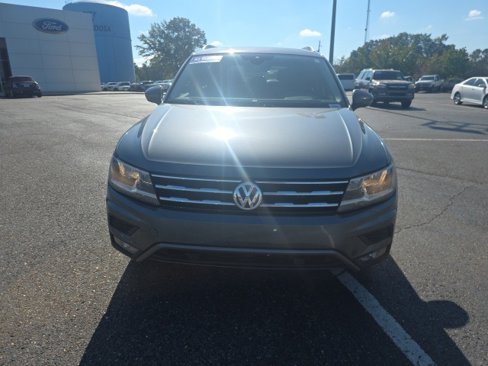 Used 2020 Volkswagen Tiguan SE image 8