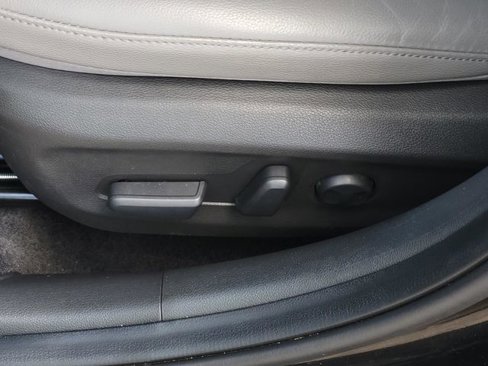Used 2020 Hyundai Elantra Limited image 21