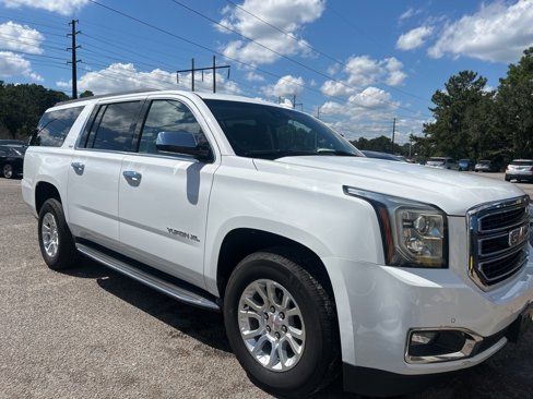 Used 2019 GMC Yukon XL SLT image 2