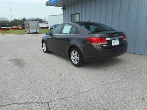 Used 2014 Chevrolet Cruze LT image 2