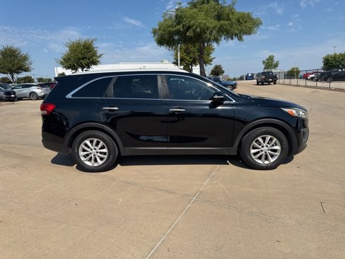 Used 2017 Kia Sorento LX w/ LX V6 Convenience Package image 6