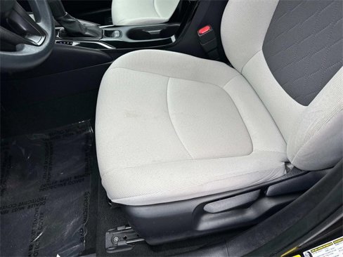 Used 2022 Toyota Corolla LE image 15