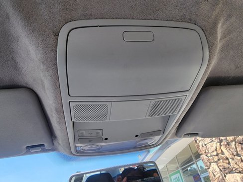 Used 2008 Volkswagen Rabbit S image 19