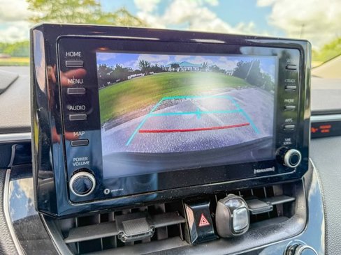 Used 2022 Toyota Corolla LE image 13