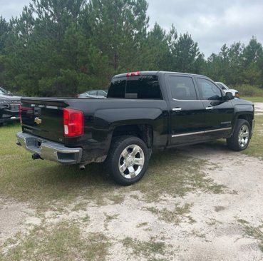 Used 2016 Chevrolet Silverado 1500 LTZ w/ LTZ Plus Package image 3