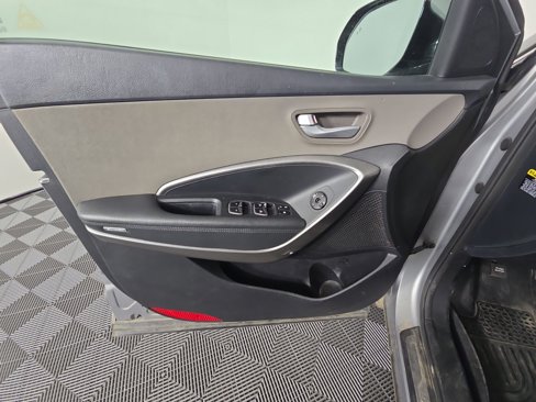 Used 2017 Hyundai Santa Fe Limited image 8