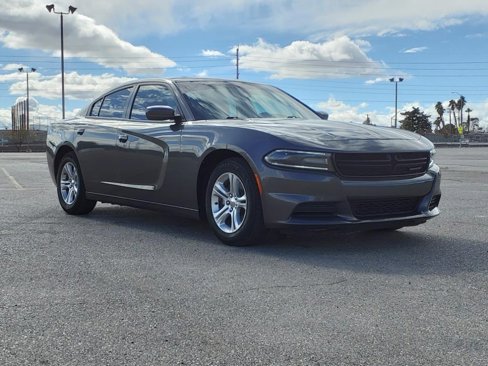 Used 2021 Dodge Charger SXT w/ Leather Interior Group image 2