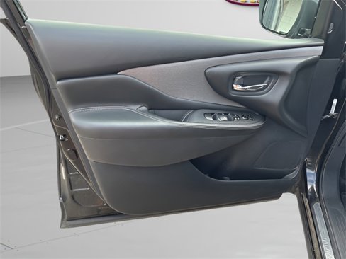 Used 2020 Nissan Murano SV image 6