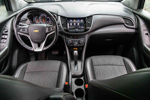 Used 2022 Chevrolet Trax LT w/ LT Convenience Package image 20