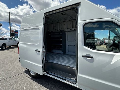 Used 2020 Nissan NV 2500 S image 24