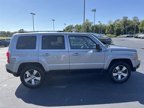 Used 2017 Jeep Patriot High Altitude image 4