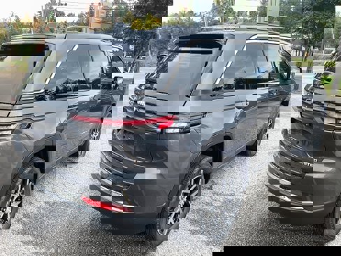 New 2025 Jeep Grand Cherokee Limited image 5