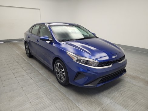 Used 2023 Kia Forte LXS image 13