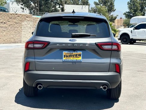 New 2025 Ford Escape ST-Line image 4