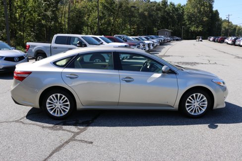 Used 2015 Toyota Avalon XLE Touring image 9