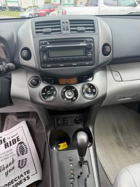 Used 2012 Toyota RAV4 Limited image 11