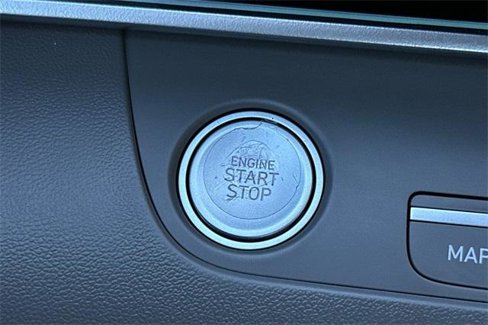 Used 2024 Hyundai Elantra SEL image 23