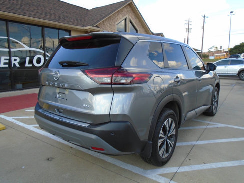 Used 2023 Nissan Rogue SV image 6