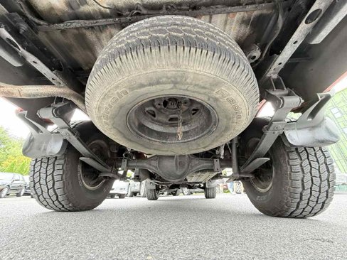 Used 2002 Nissan Frontier XE image 16