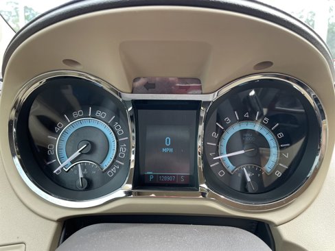 Used 2010 Buick LaCrosse CX image 25