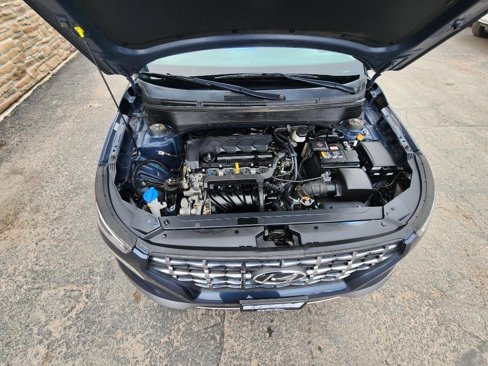 Used 2021 Hyundai Venue image 10