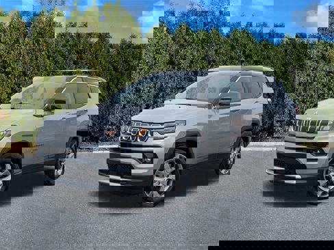 Used 2022 Jeep Compass Limited image 1