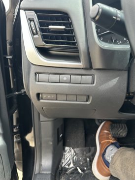 Used 2022 Nissan Rogue SV image 20