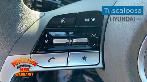 Used 2024 Hyundai Elantra SEL image 18