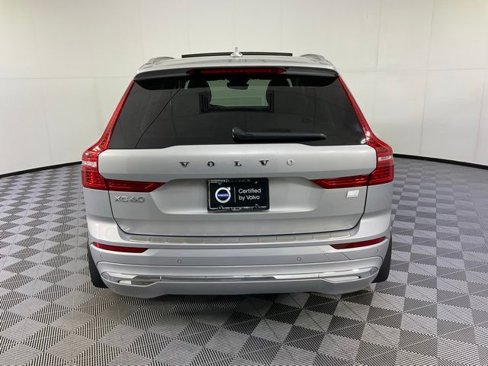 Certified 2023 Volvo XC60 T8 Ultimate w/ Climate Package image 5
