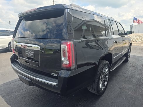 Used 2016 GMC Yukon XL Denali w/ Open Road Package image 8