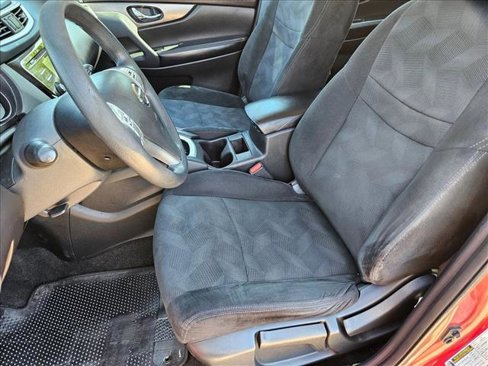 Used 2016 Nissan Rogue S image 16