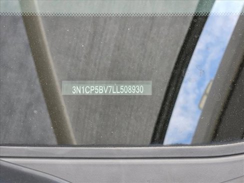Used 2020 Nissan Kicks S image 15