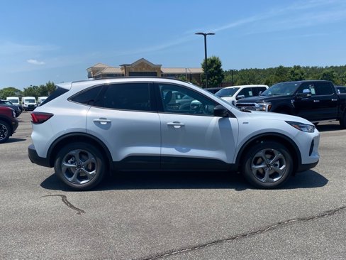New 2025 Ford Escape ST-Line w/ Equipment Group 301A image 3