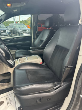 Used 2018 Dodge Grand Caravan SXT image 14