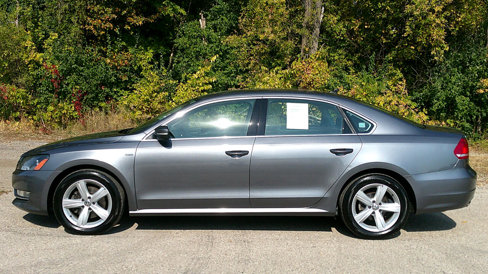 Used 2015 Volkswagen Passat 1.8T Limited Edition image 6