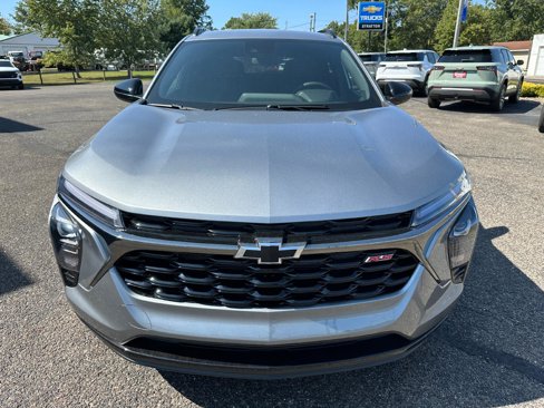 New 2026 Chevrolet Trax RS w/ Driver Confidence Package image 2