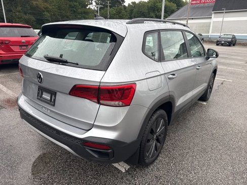 Certified 2023 Volkswagen Taos S image 10