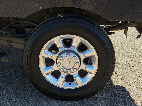 Used 2014 Ford F250 Lariat w/ Lariat Interior Package image 5